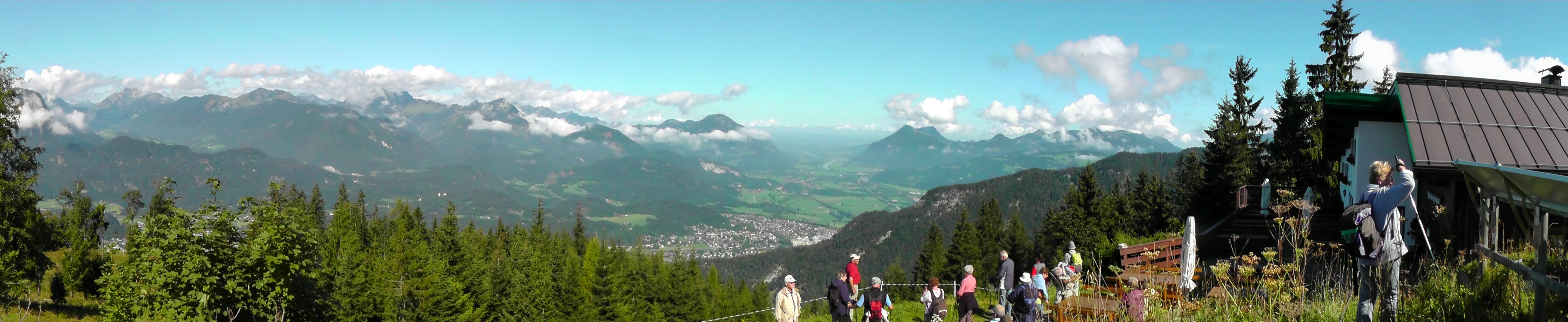 Ein tolles Panorama bot sich vom Weinbergerhaus ins Inntal.