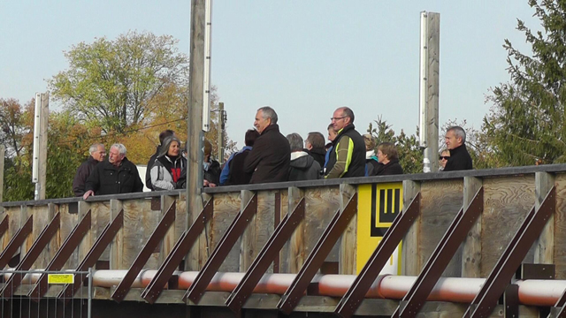 Die Grobaustelle B27 wird besichtigt.