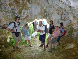 Beim Besuch der zweiten Höhle